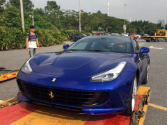GTC4Lusso T