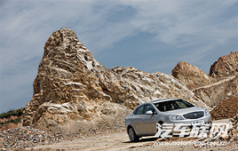 ɰ ԇ{ϺͨÄeӢGT 1.8L