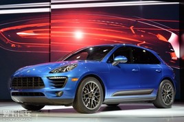 ���r��Macan 2.0T�ۃr���� ���������