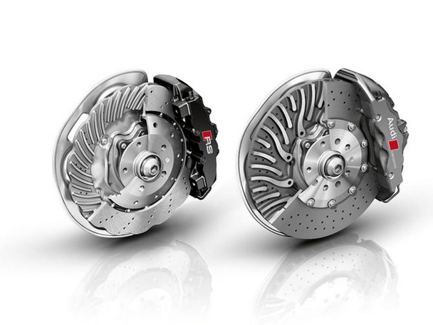 徜徉在陽光下 實拍奧迪RS5 Cabriolet