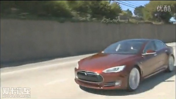 爱卡美国同事试驾Tesla Model S电动车